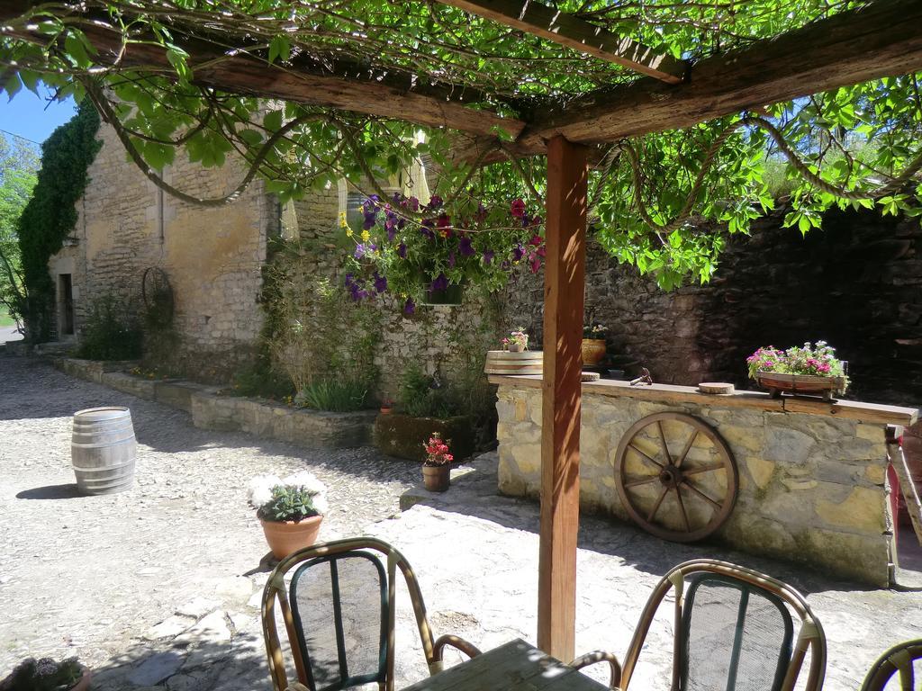 Bed and Breakfast Domaine D'Alcapies Saint-Jean-dʼAlcapiès Exteriér fotografie